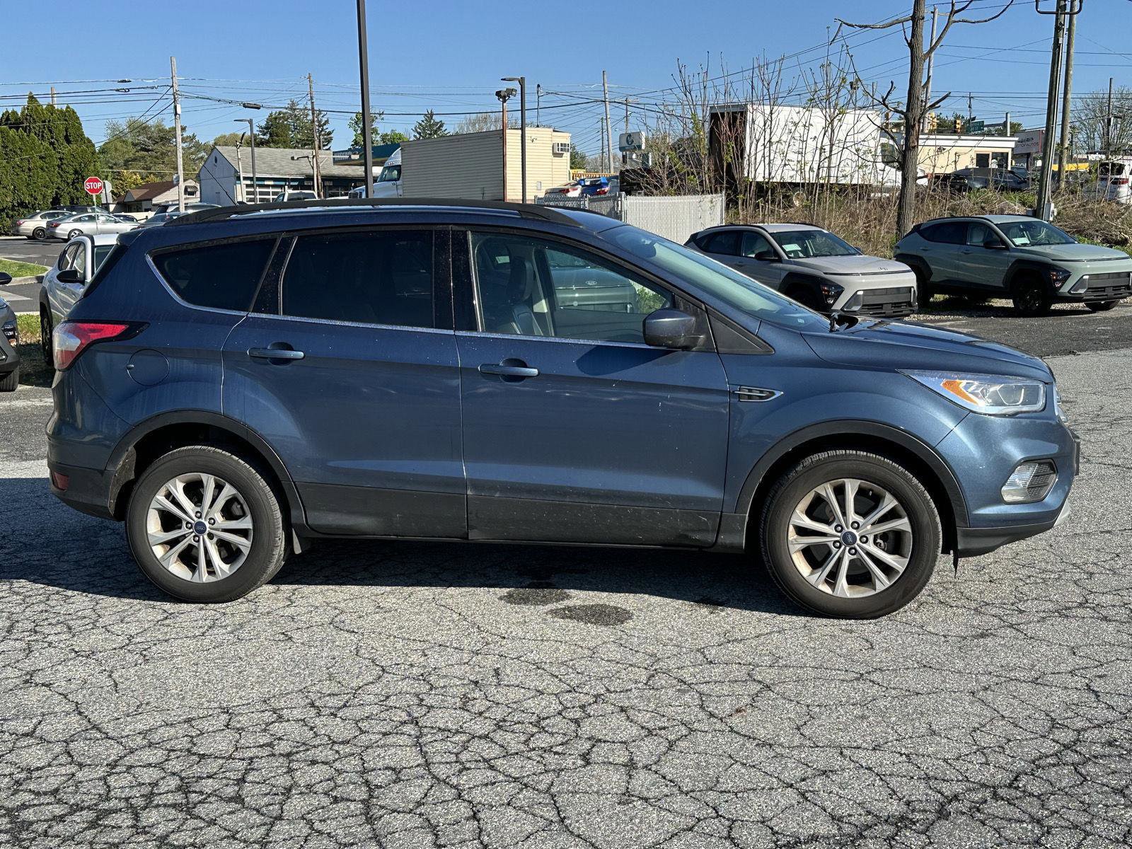 Used 2018 Ford Escape SEL AWD/4WD image 9