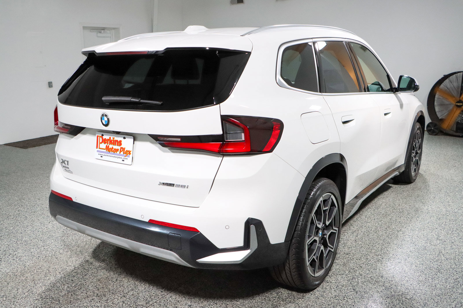 Used 2023 BMW X1 xDrive28i w/ Convenience Package AWD/4WD image 7