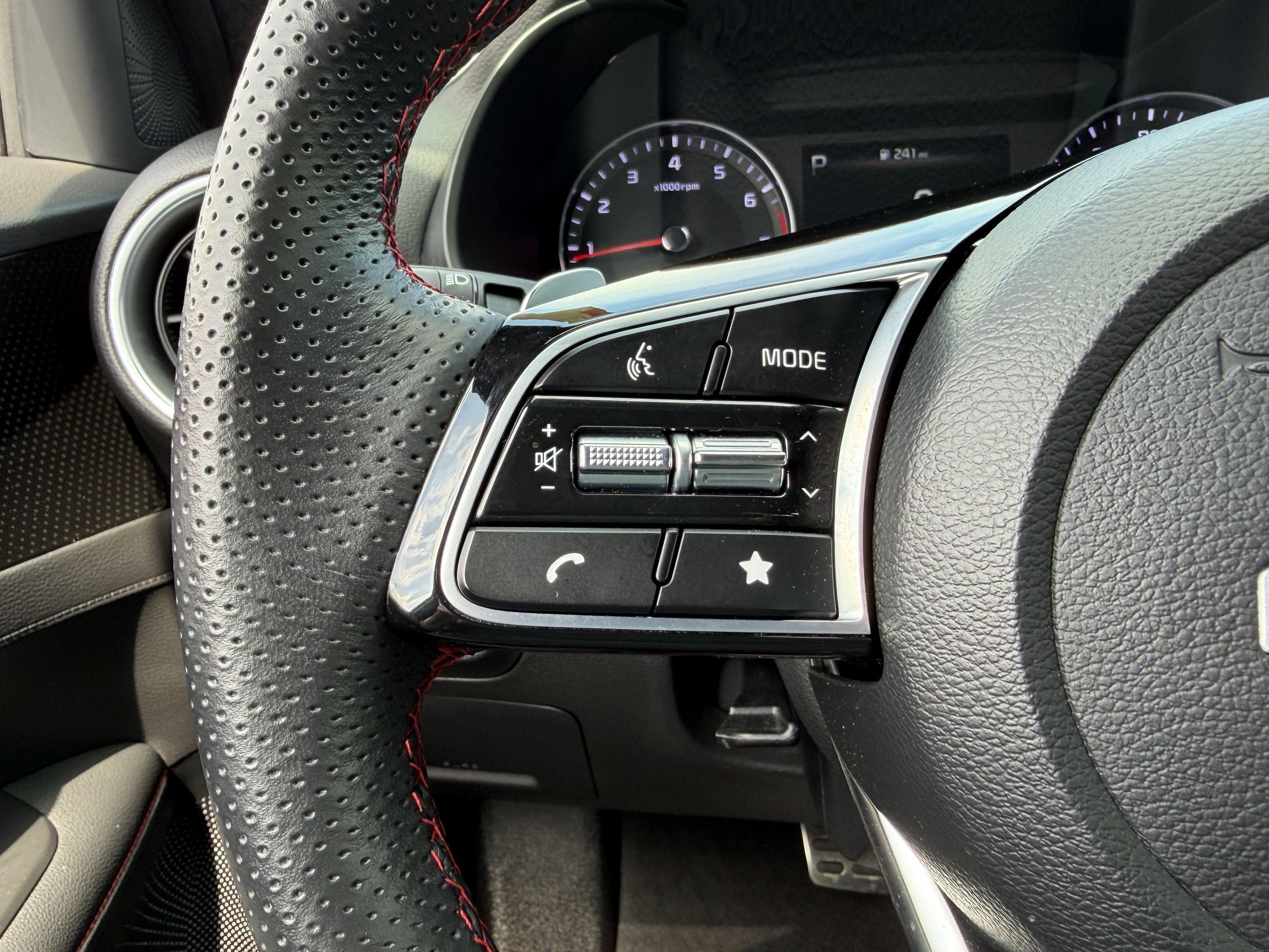 Used 2023 Kia Forte GT w/ GT2 Package image 26