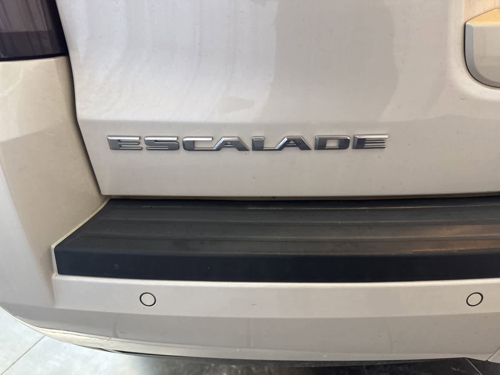Used 2015 Cadillac Escalade ESV Premium AWD/4WD image 14