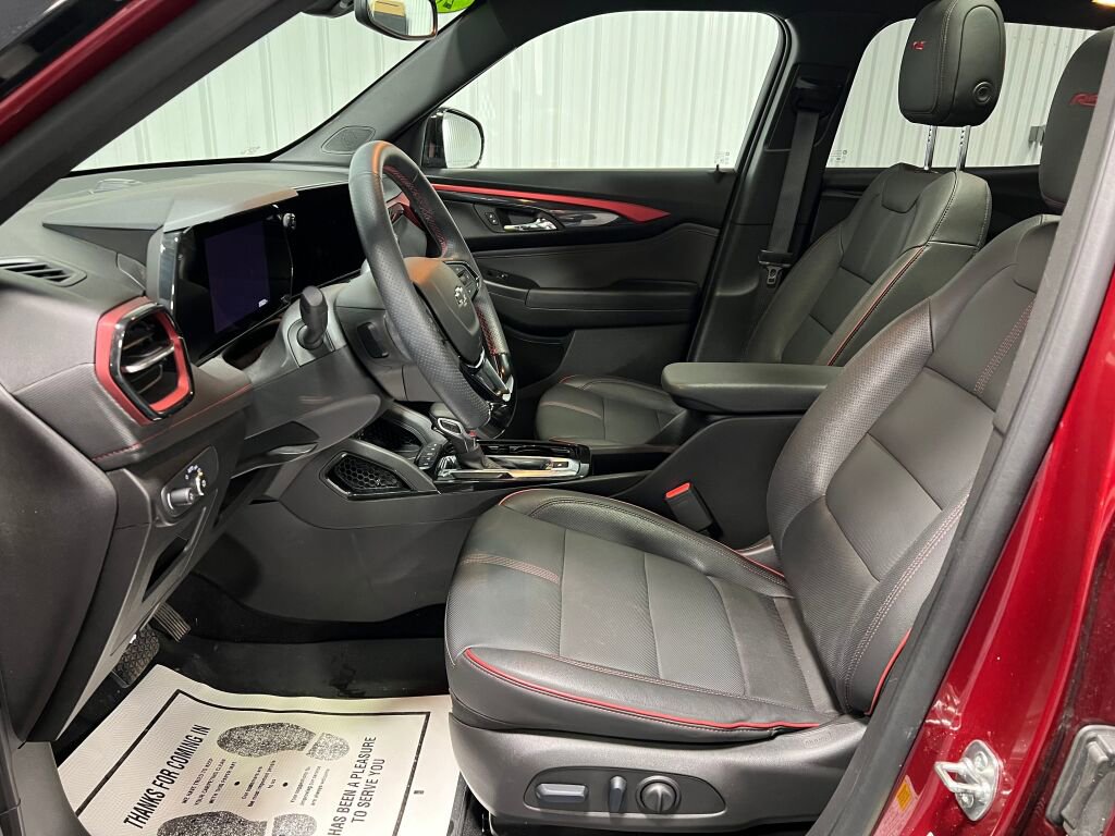 Used 2025 Chevrolet TrailBlazer RS w/ Convenience Package image 5