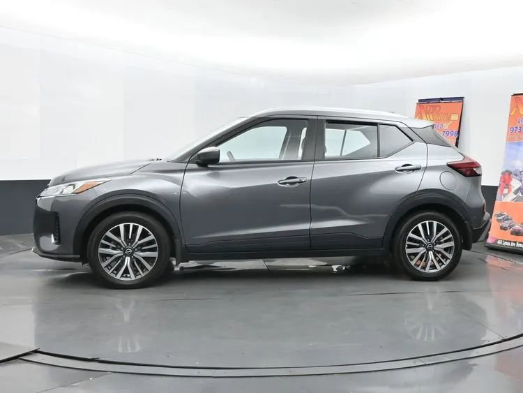 Used 2023 Nissan Kicks SV image 5