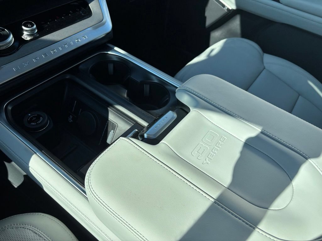 New 2027 Ford Expedition Max Platinum AWD/4WD image 30