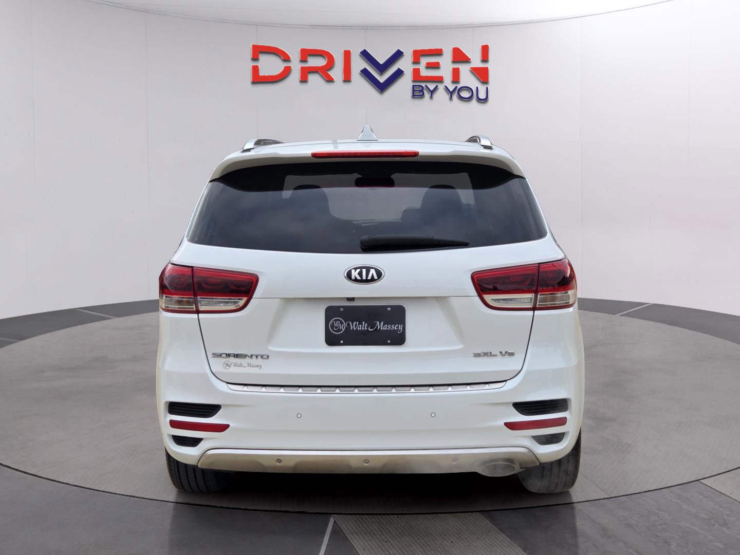 Used 2018 Kia Sorento SX image 4