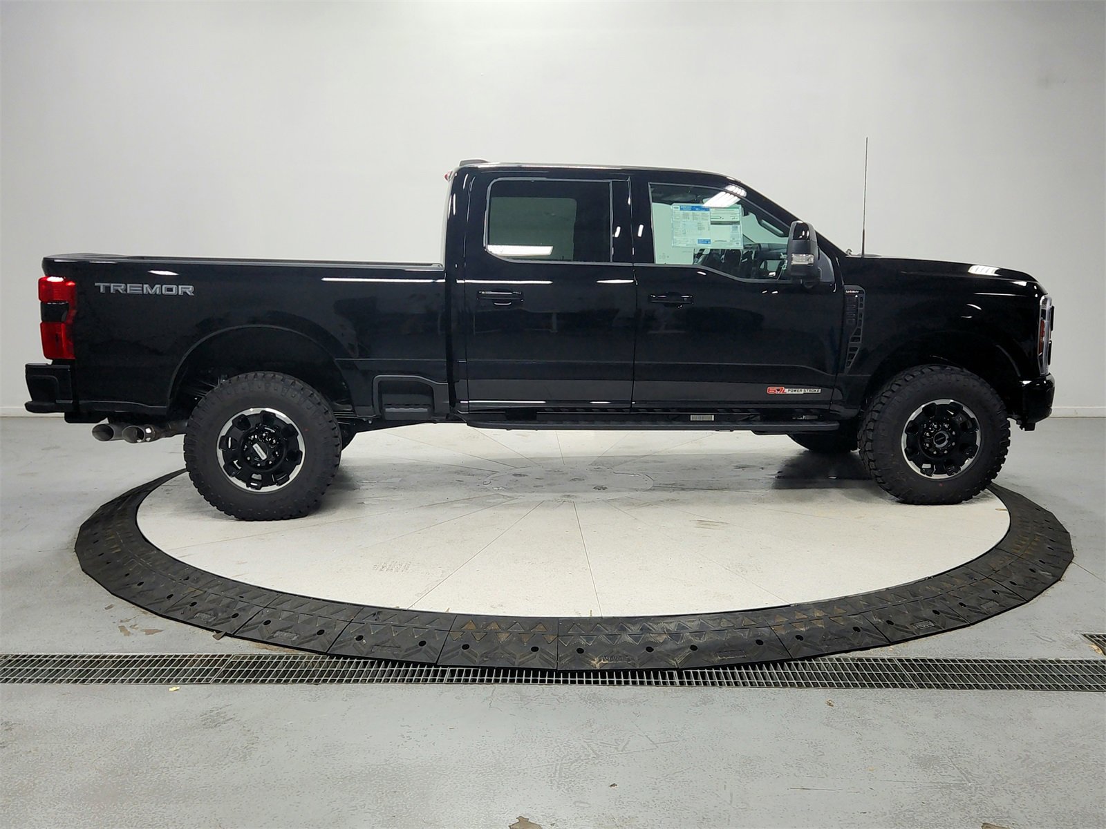 New 2026 Ford F250 Lariat image 8