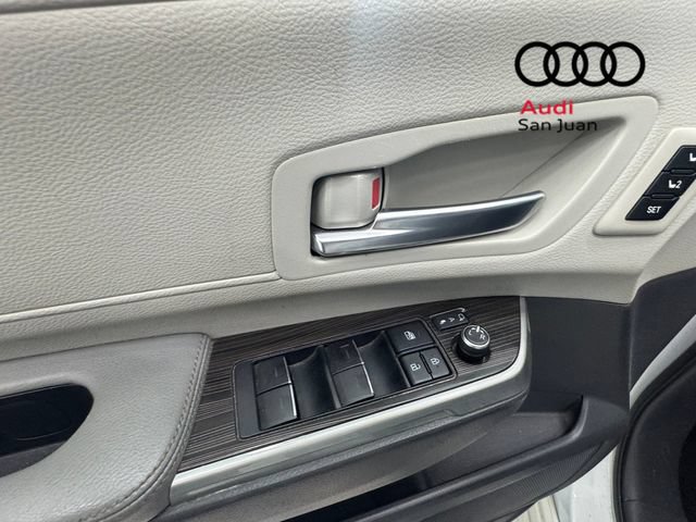 Used 2021 Toyota Sienna Limited FWD image 22