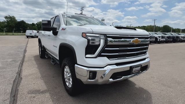 Certified 2024 Chevrolet Silverado 2500 LTZ w/ LTZ Premium Package AWD/4WD image 3
