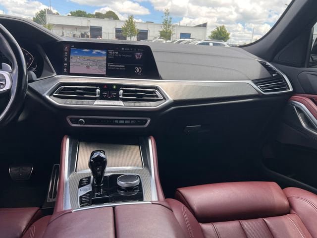 Used 2022 BMW X6 xDrive40i w/ M Sport Package AWD/4WD image 15