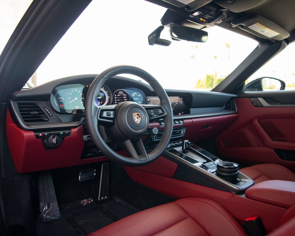 Certified 2024 Porsche 911 Targa 4S AWD/4WD image 4