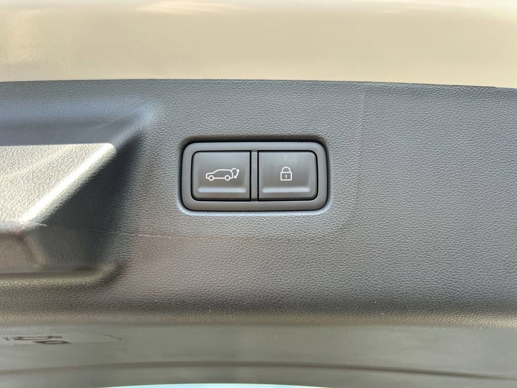 New 2026 Hyundai Santa Fe Limited FWD image 18