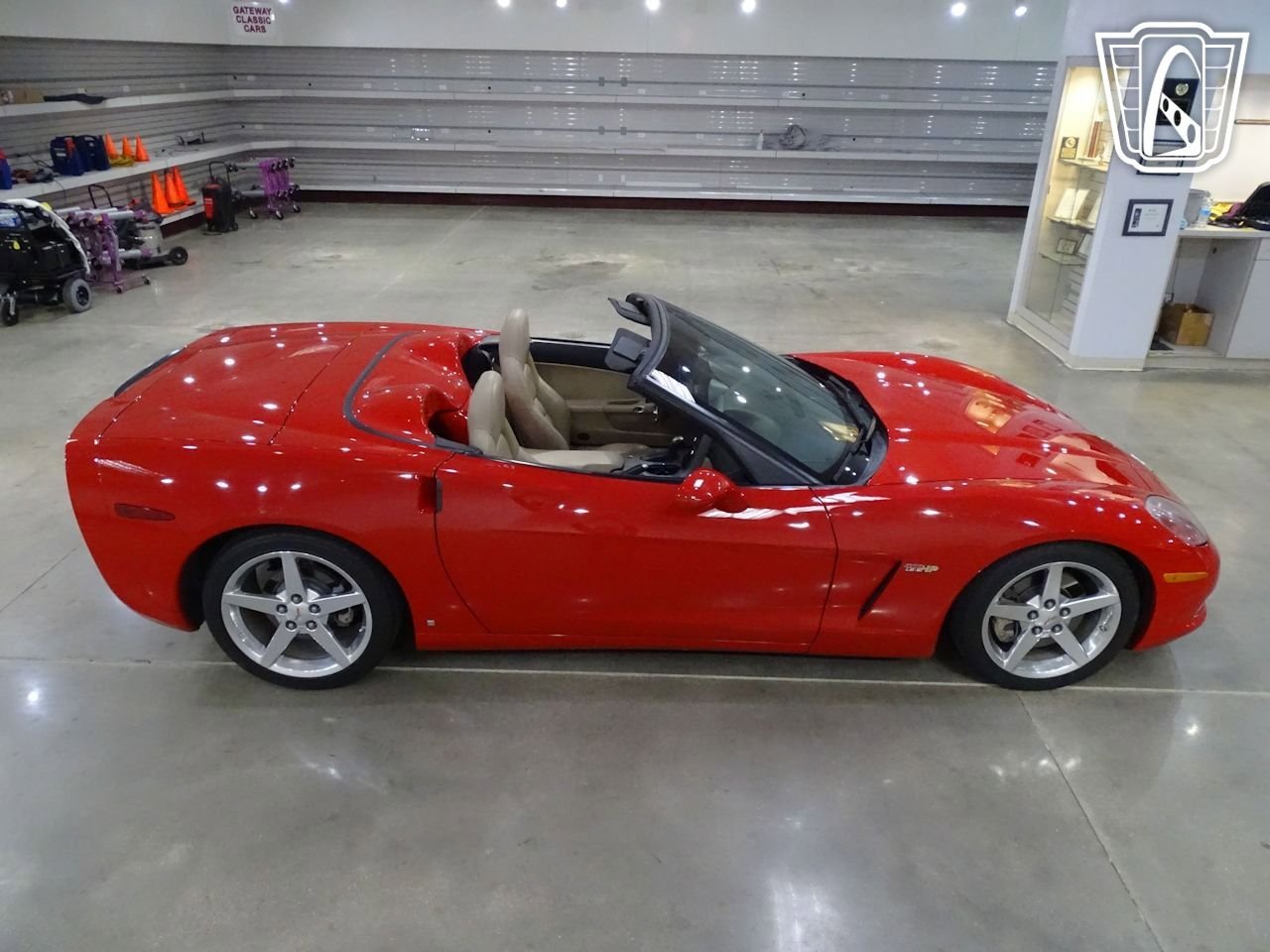 Used 2006 Chevrolet Corvette Convertible w/ Preferred Equipment Group image 18