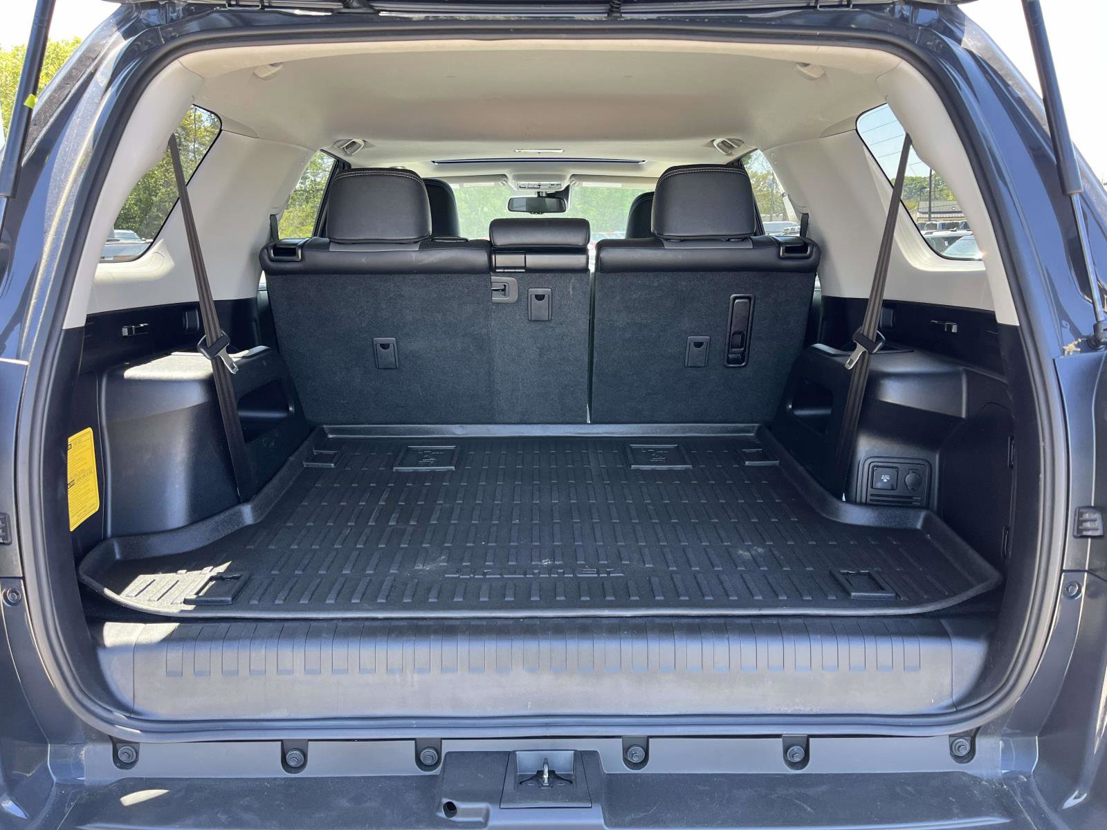 Used 2024 Toyota 4Runner SR5 Premium w/ Moonroof Package image 9