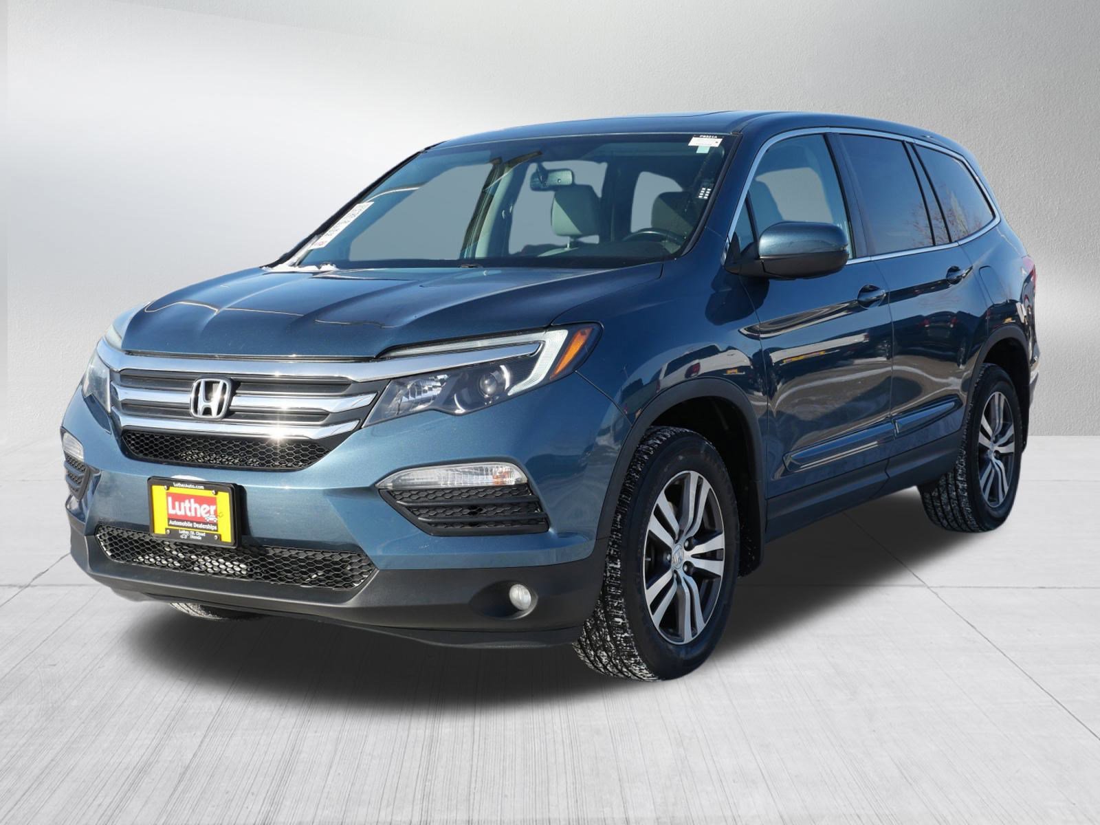 Used 2017 Honda Pilot EX-L image 3