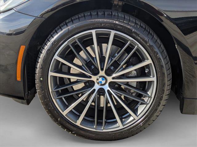 Used 2023 BMW 530i xDrive w/ Premium Package image 25