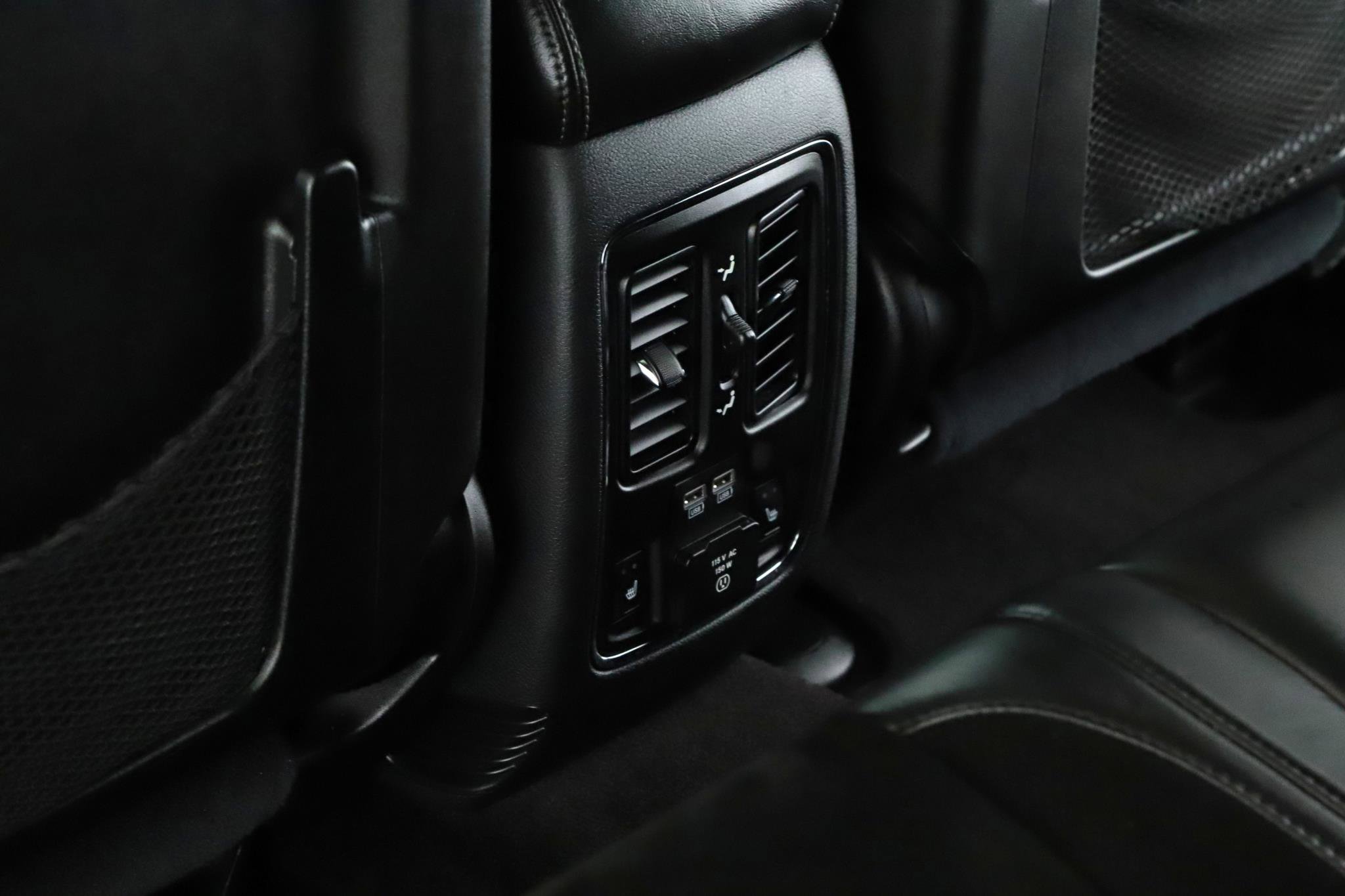 Used 2018 Jeep Grand Cherokee SRT image 6