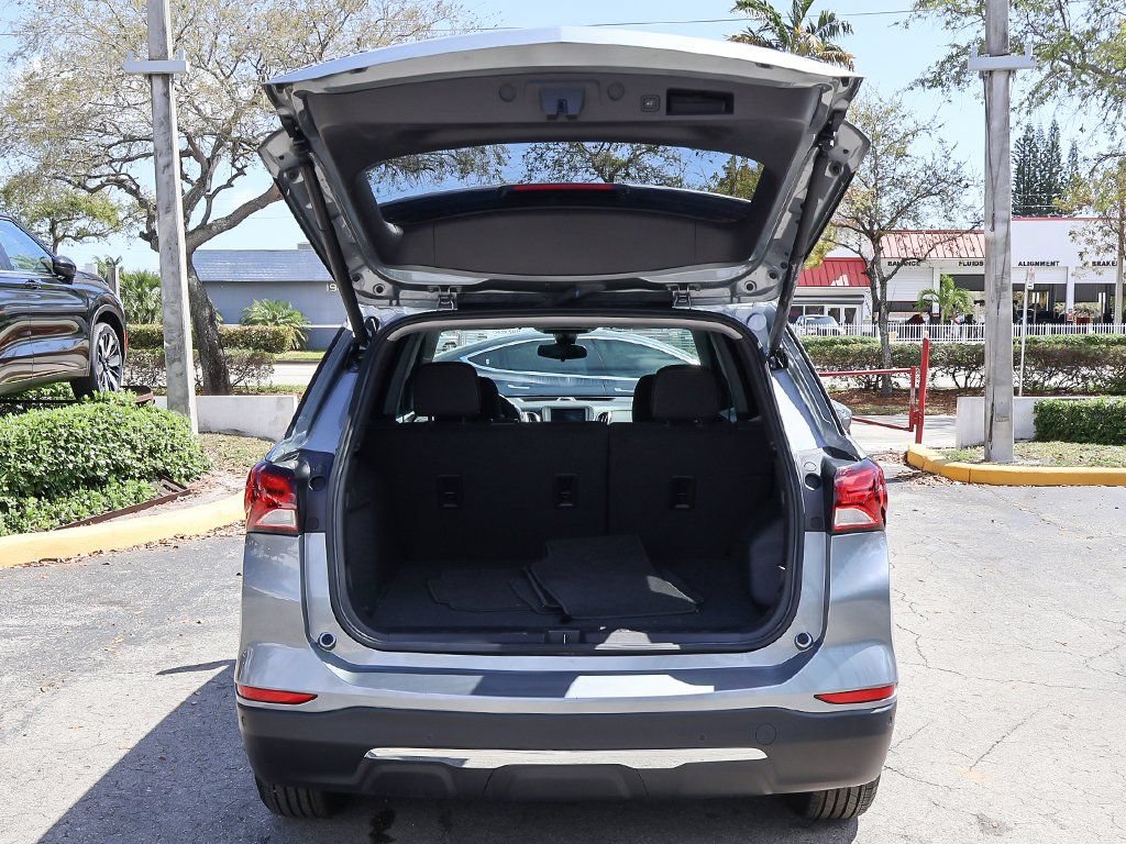 Used 2024 Chevrolet Equinox LT FWD image 19