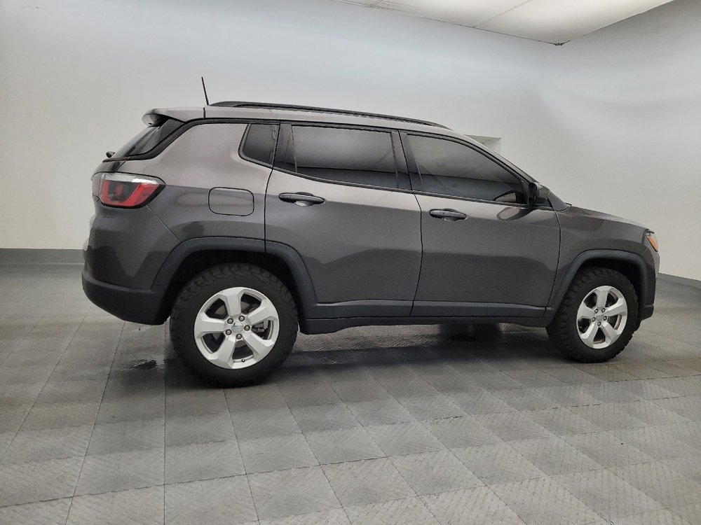 Used 2020 Jeep Compass Latitude image 10