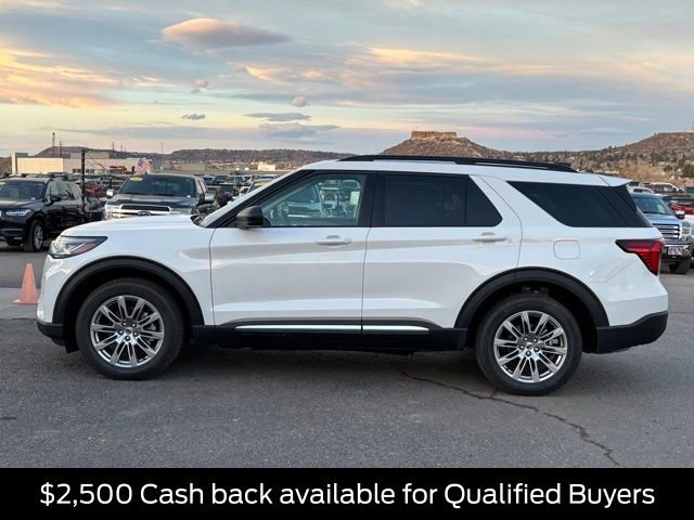 New 2025 Ford Explorer Active w/ Active Comfort Package image 2