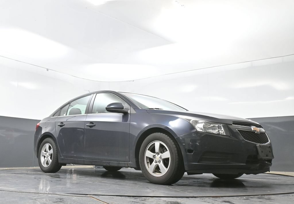 Used 2014 Chevrolet Cruze LT FWD image 24