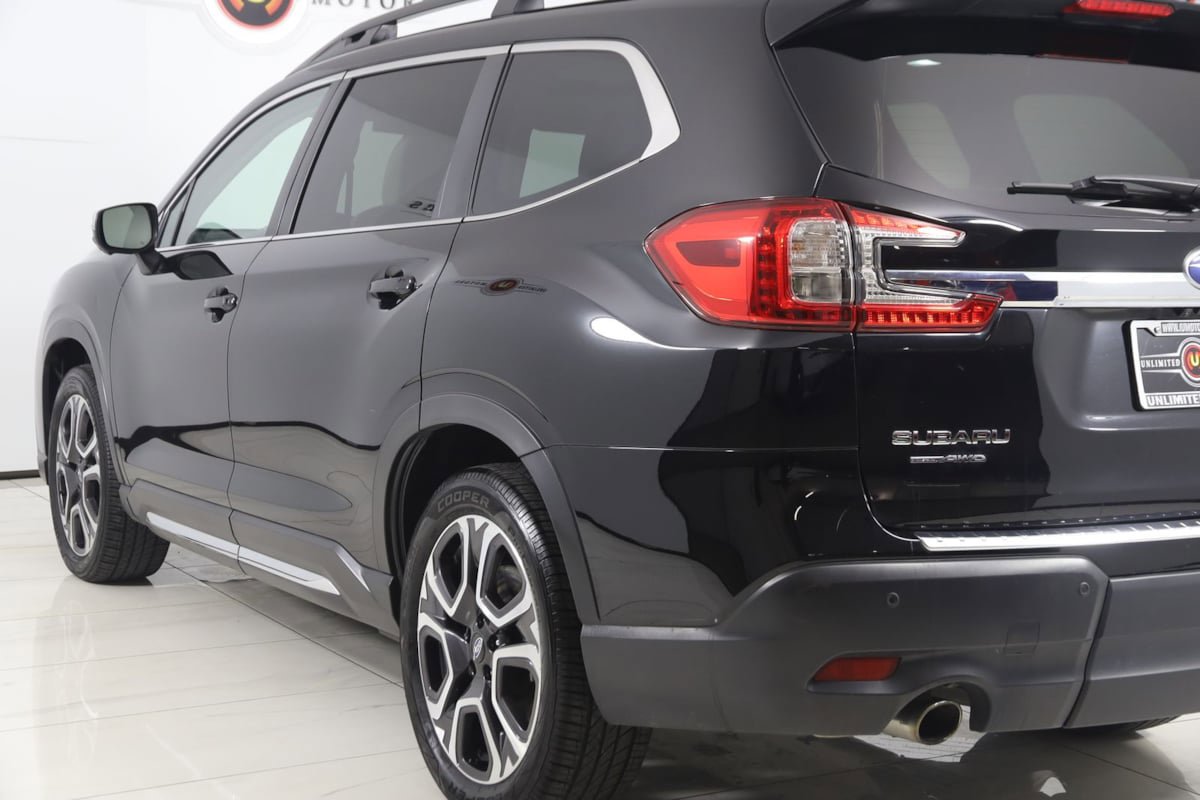 Used 2023 Subaru Ascent Limited w/ Technology Package AWD/4WD image 25