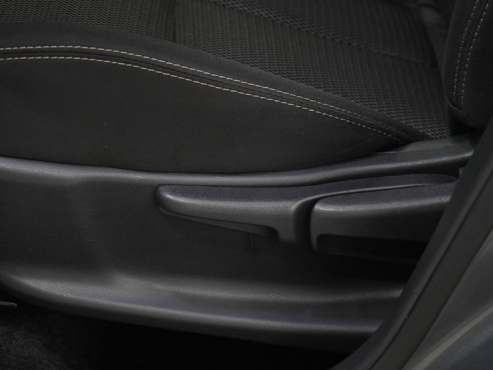 Used 2018 Nissan Versa SV w/ SV Special Edition Package FWD image 21