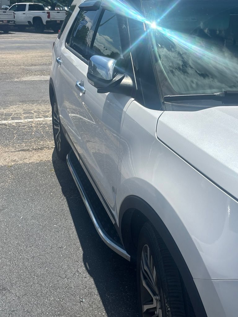 Used 2017 Ford Explorer Platinum AWD/4WD image 13