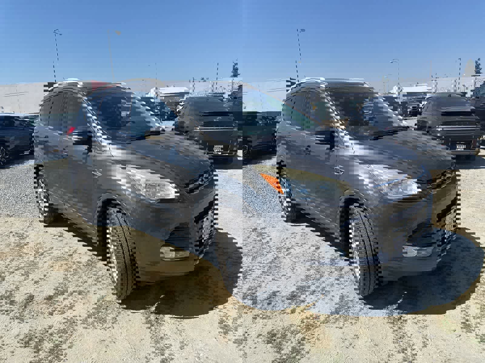 Used 2015 Ford Escape Titanium image 3