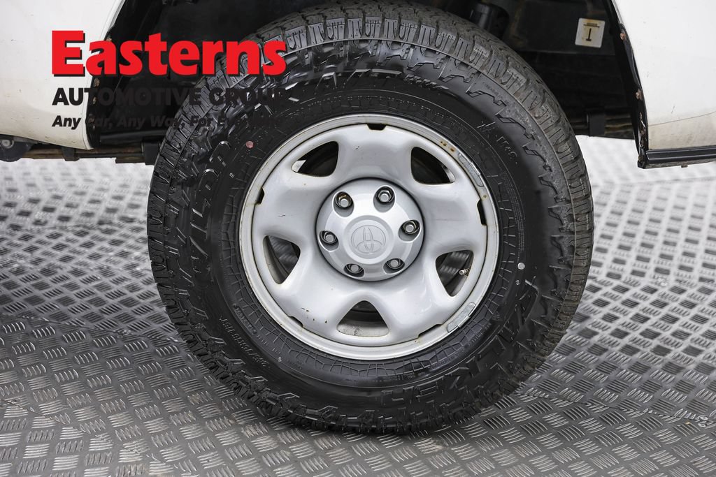 Used 2021 Toyota Tacoma SR RWD image 31