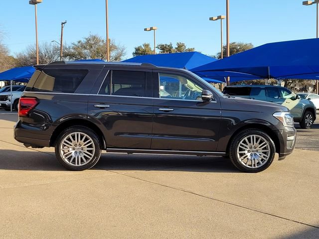 Used 2022 Ford Expedition Limited image 7