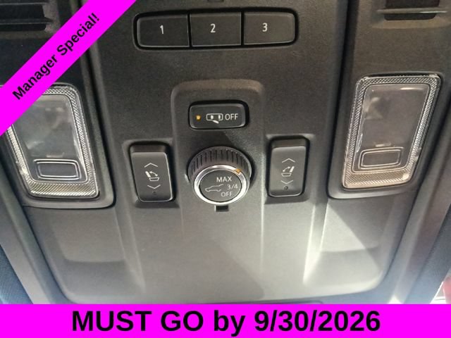 Used 2024 Chevrolet Suburban Premier RWD image 22