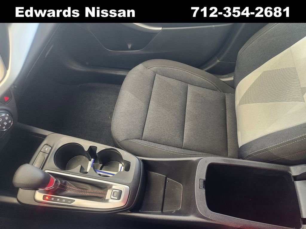 Used 2024 Chevrolet Trax RS w/ Driver Confidence Package image 32