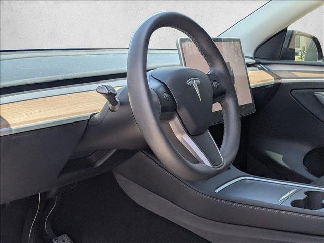Used 2023 Tesla Model Y Long Range AWD/4WD image 2