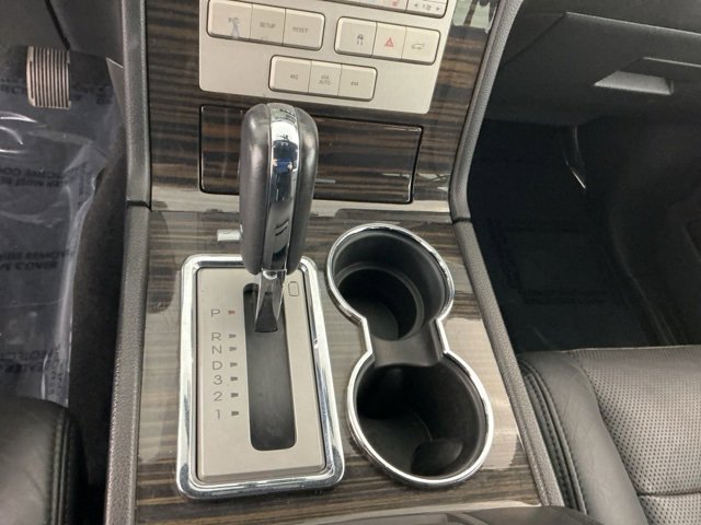 Used 2010 Lincoln Navigator L 4WD image 18