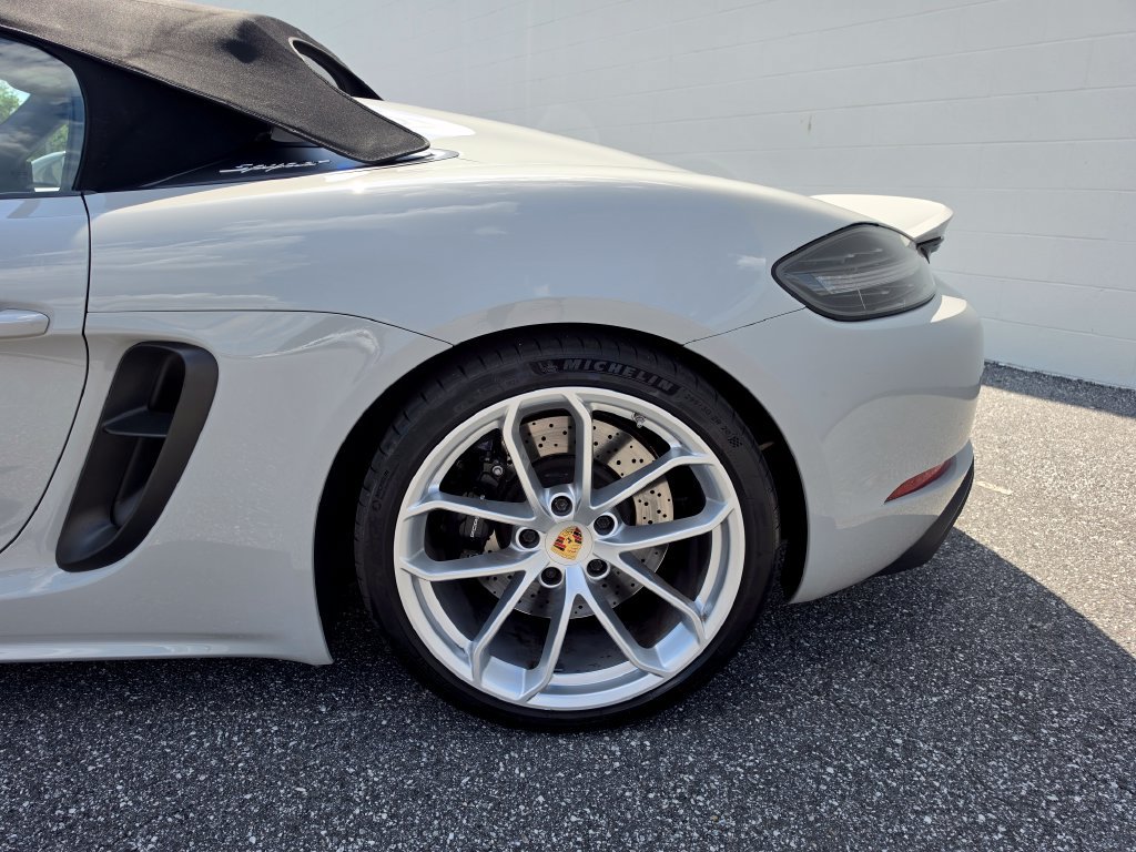 Used 2021 Porsche 718 Boxster Spyder RWD image 8