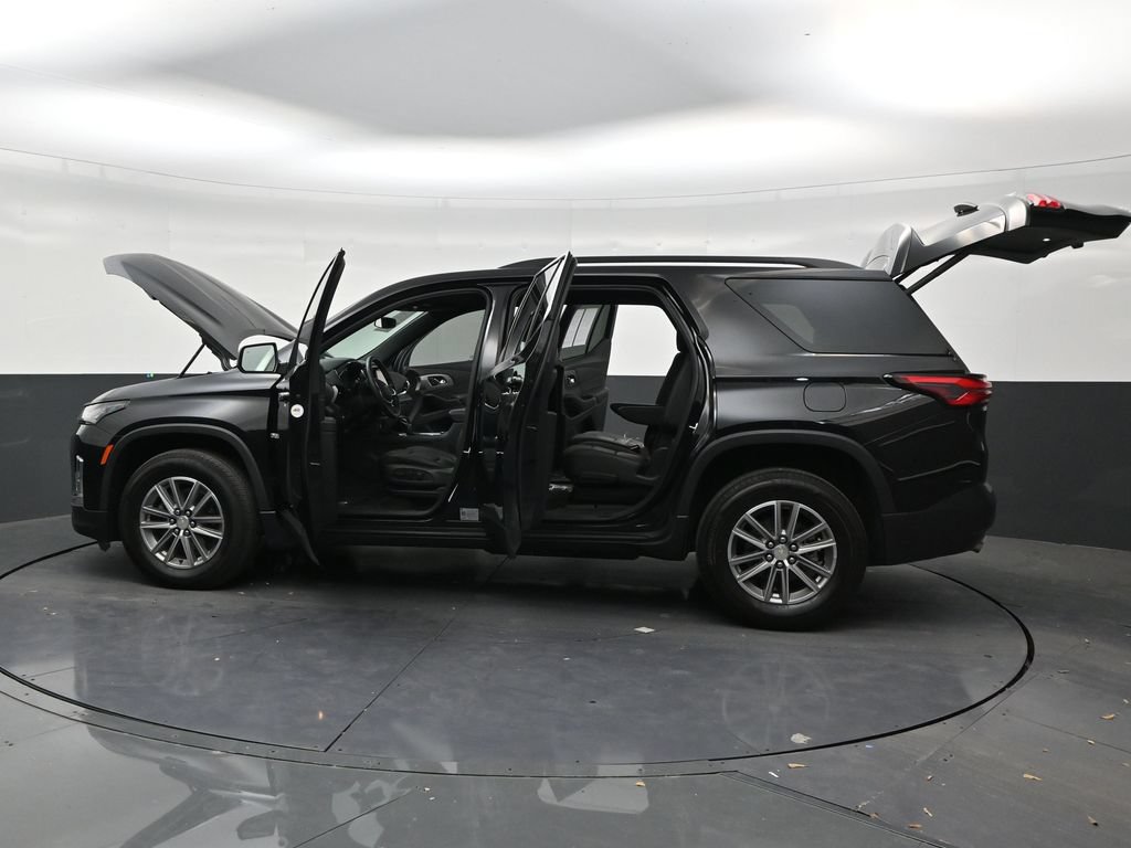 Used 2023 Chevrolet Traverse LT FWD image 30