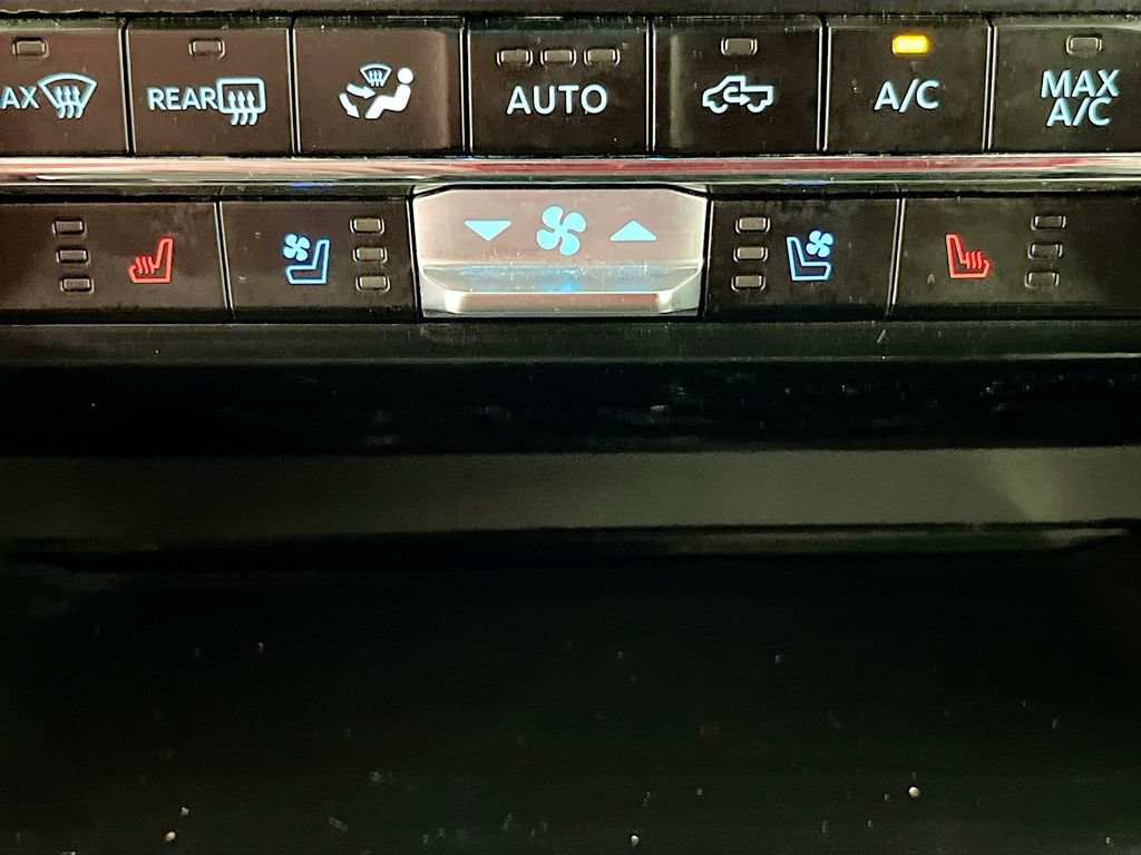 Used 2023 Ford F150 Lariat w/ Equipment Group 502A High AWD/4WD image 21