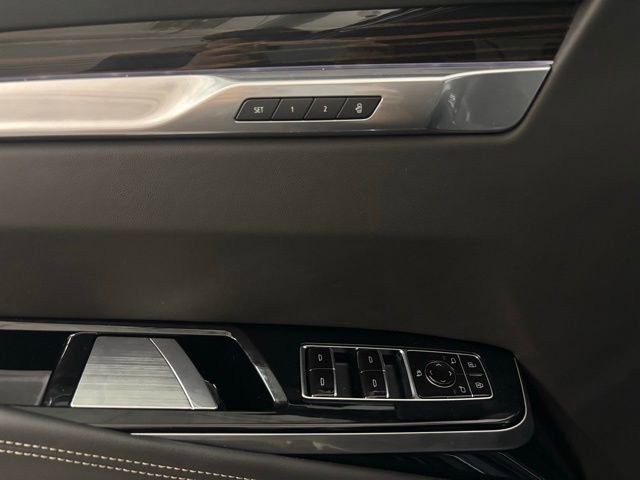 Certified 2025 Cadillac Escalade Luxury image 5