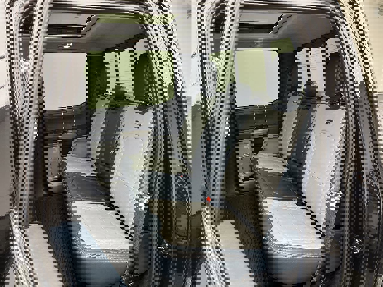 Used 2022 Ford F350 Limited image 14