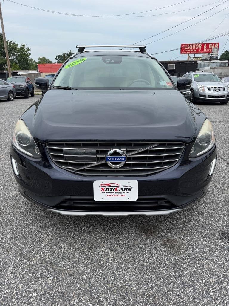 Used 2016 Volvo XC60 T6 Platinum w/ Climate Package AWD/4WD image 3