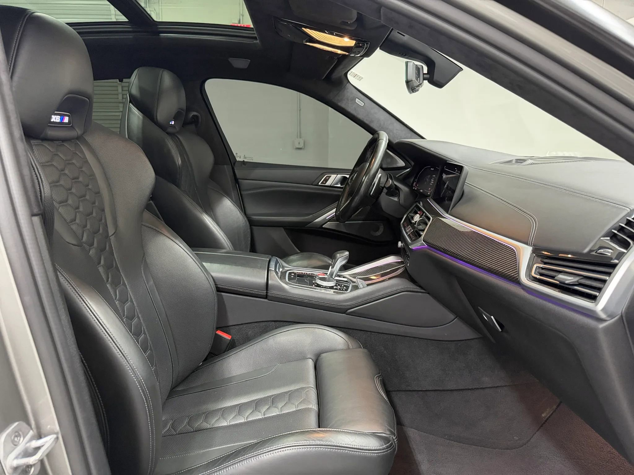 Used 2021 BMW X6 M w/ Executive Package AWD/4WD image 11