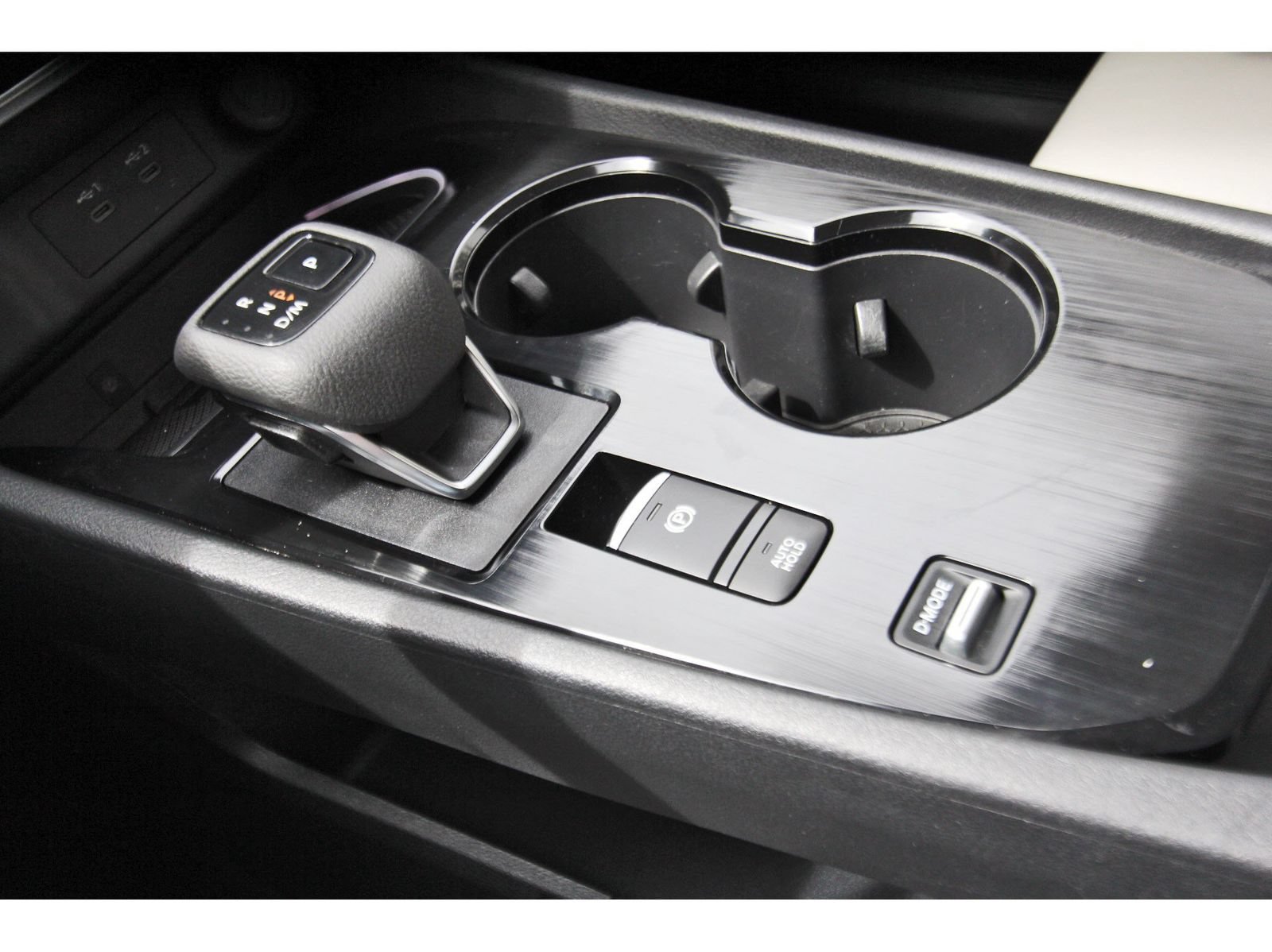 Used 2024 Nissan Rogue SL FWD image 28