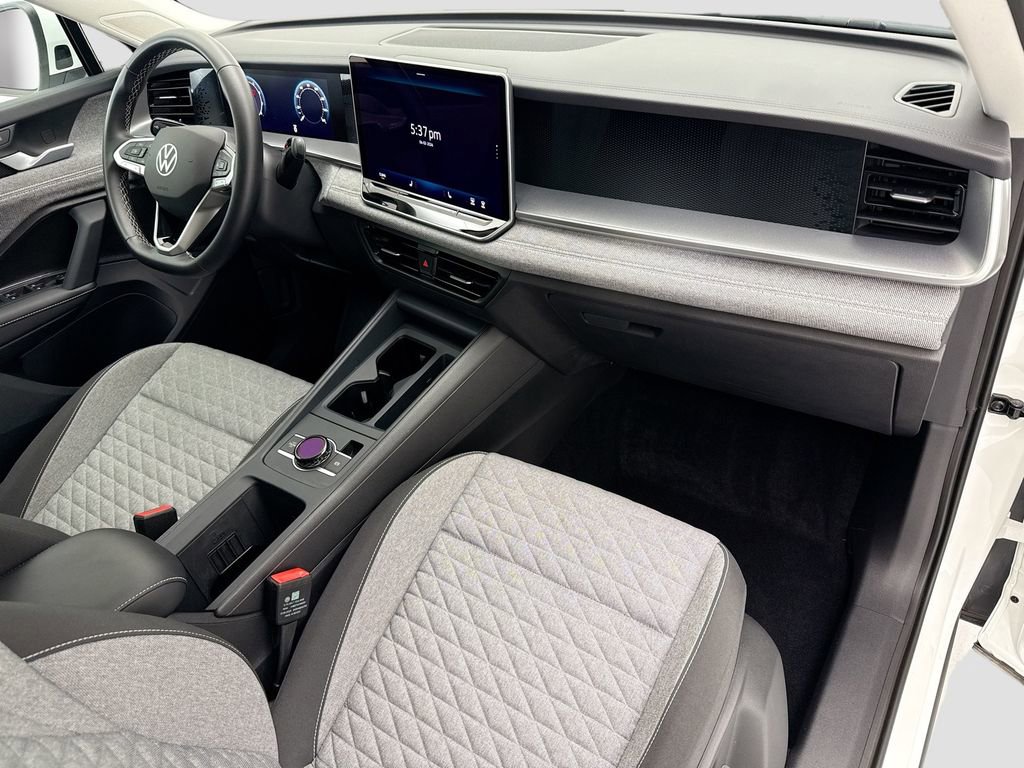 Used 2025 Volkswagen Tiguan S w/ 18" Wheel Package FWD image 15