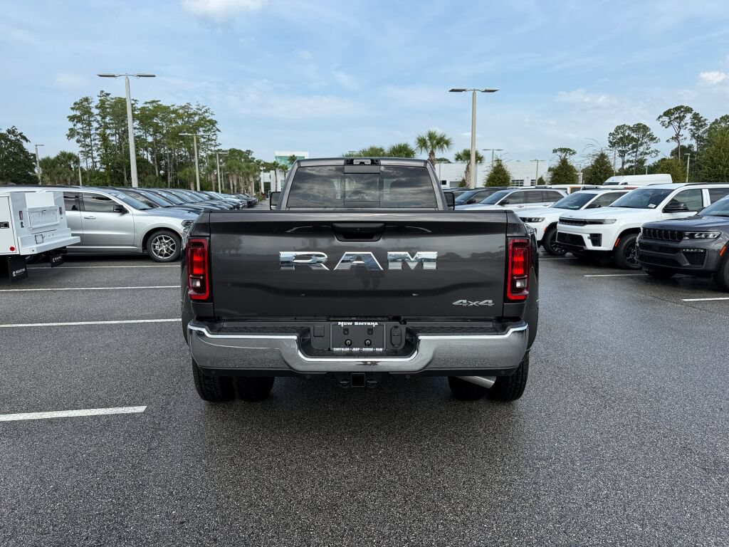 New 2026 RAM 3500 Tradesman AWD/4WD image 4