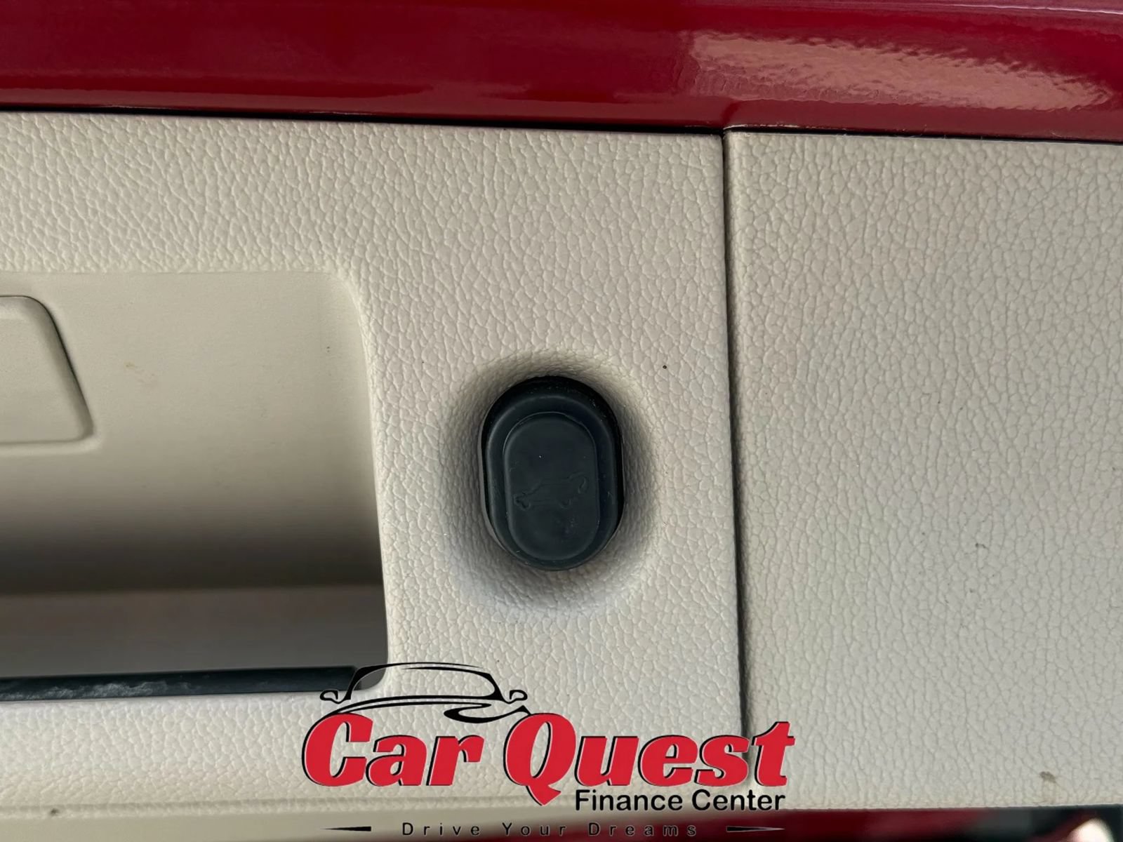 Used 2015 GMC Yukon Denali w/ Premium Package AWD/4WD image 18