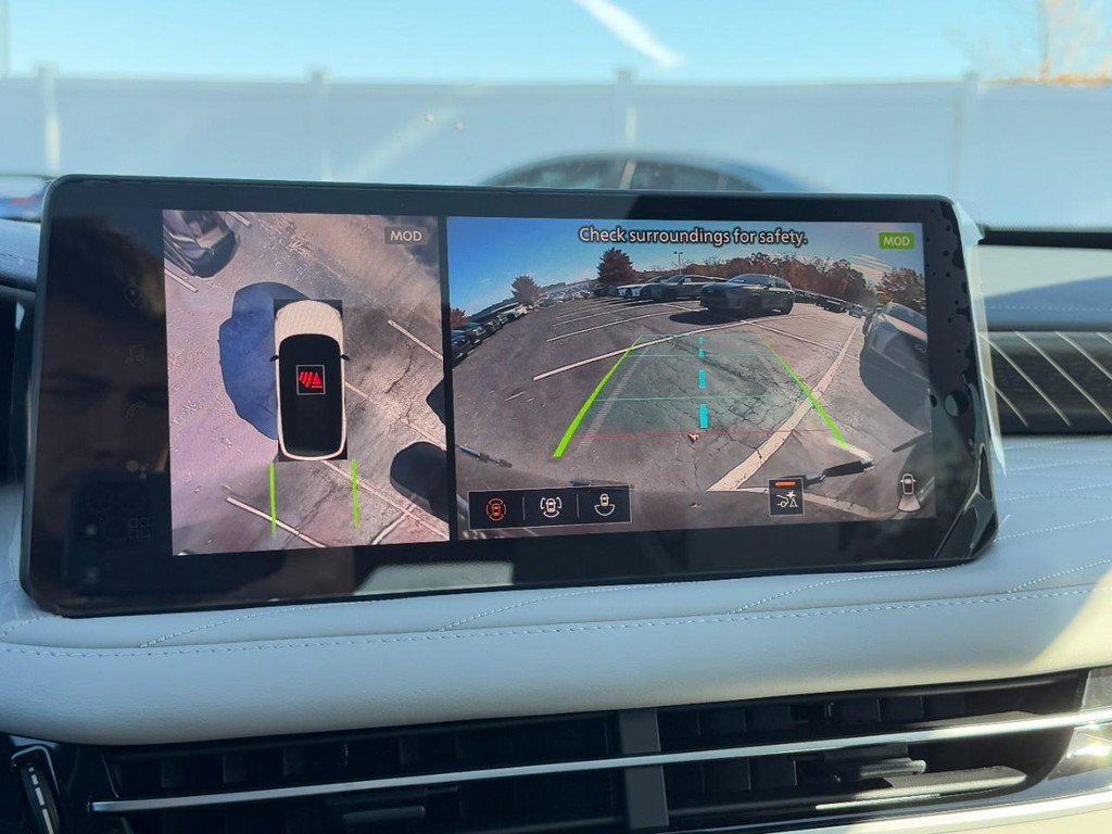 New 2026 INFINITI QX60 Autograph w/ Dark Cargo Package image 17