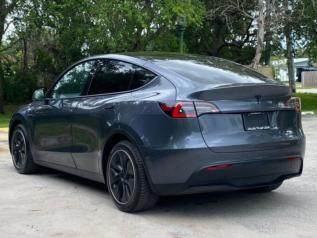 Used 2021 Tesla Model Y Long Range AWD/4WD image 8