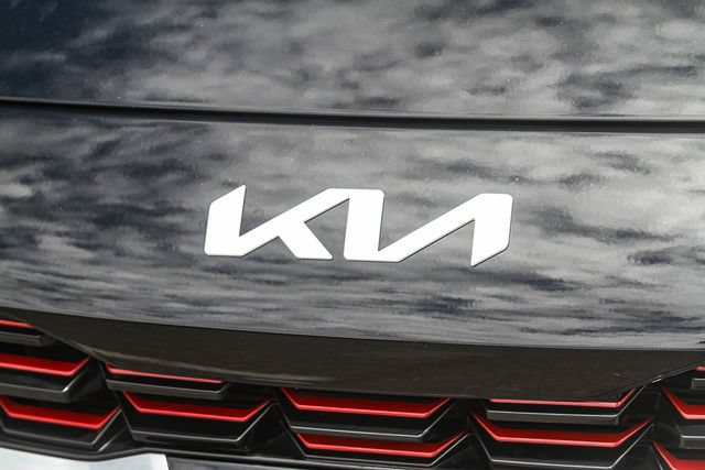 Certified 2024 Kia Forte GT-Line FWD image 7