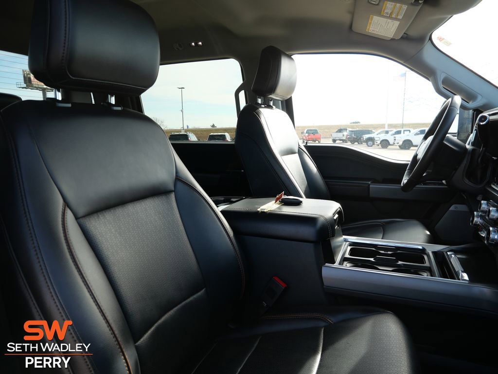 Certified 2025 Ford F250 Lariat w/ FX4 Off-Road Package image 19