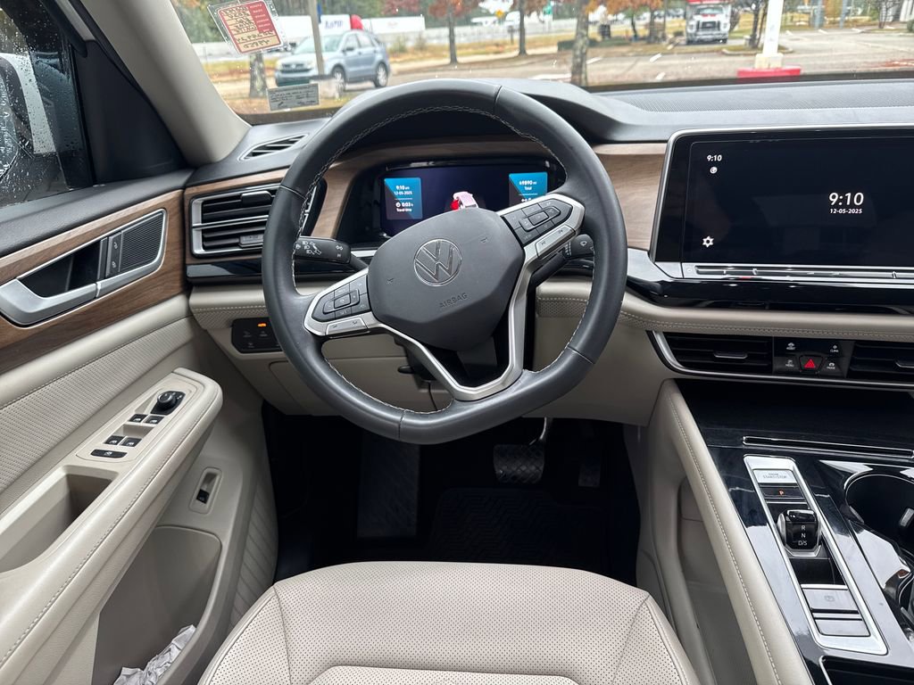 Used 2024 Volkswagen Atlas SE image 21
