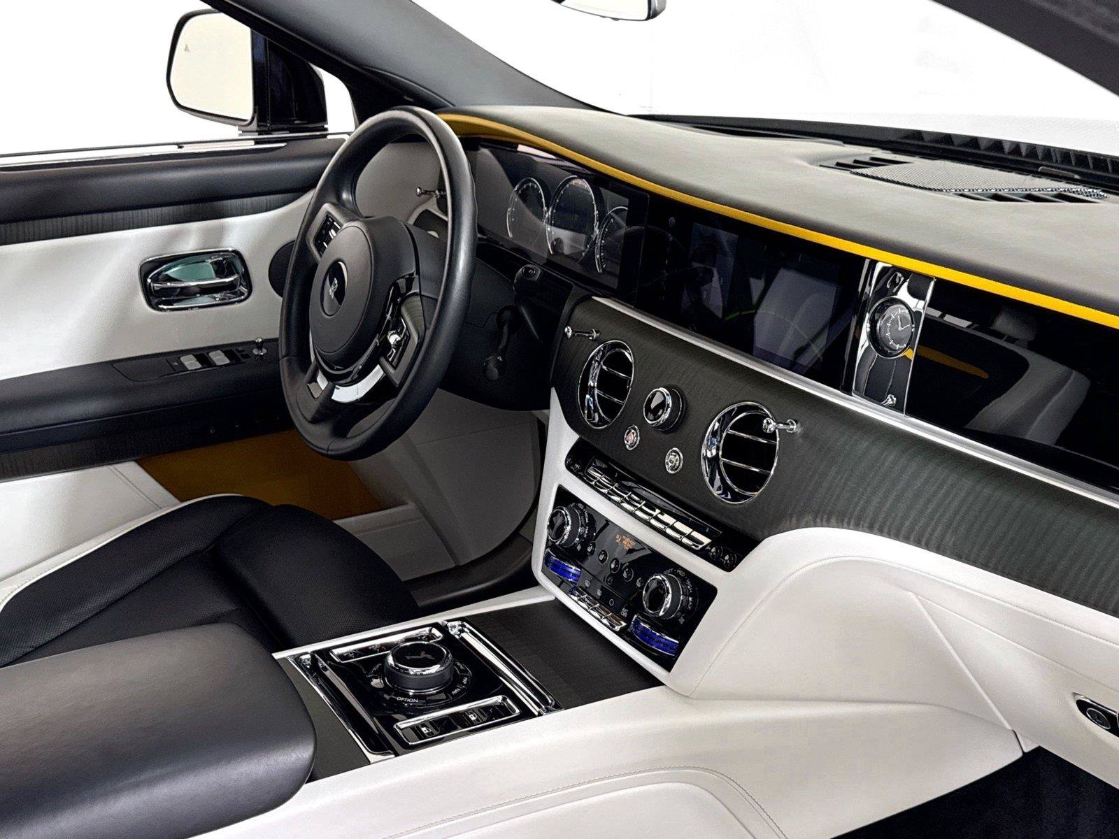 Used 2021 Rolls-Royce Ghost AWD/4WD image 39